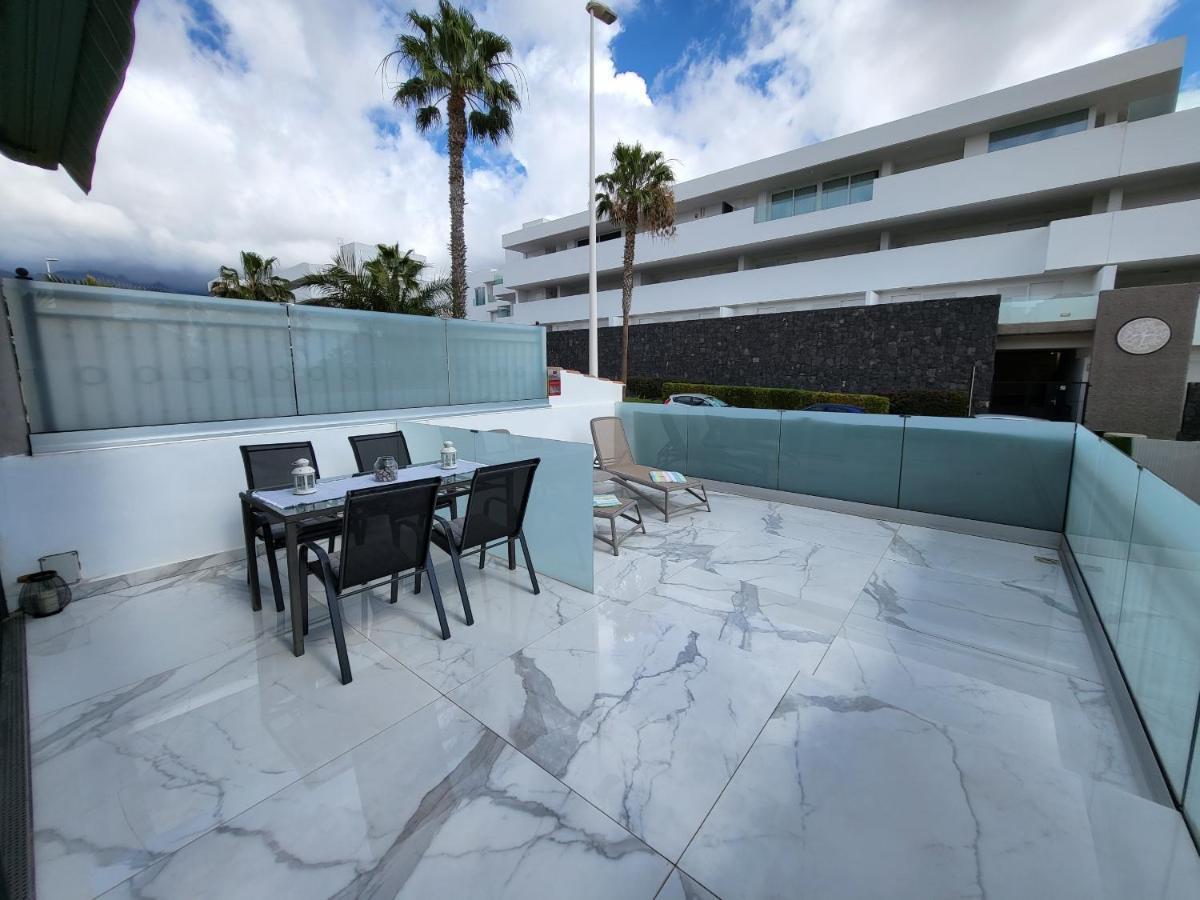 Sea View Luxury Apartment - Playa Del Duque アデヘ エクステリア 写真